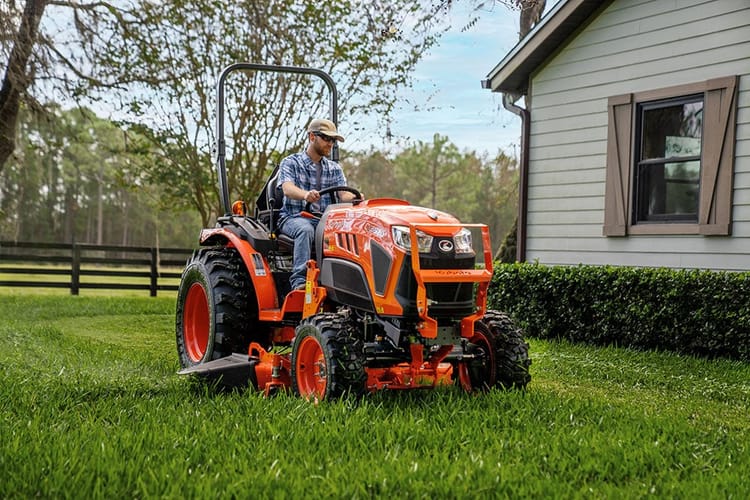 2025 Kubota LX2620HSD
