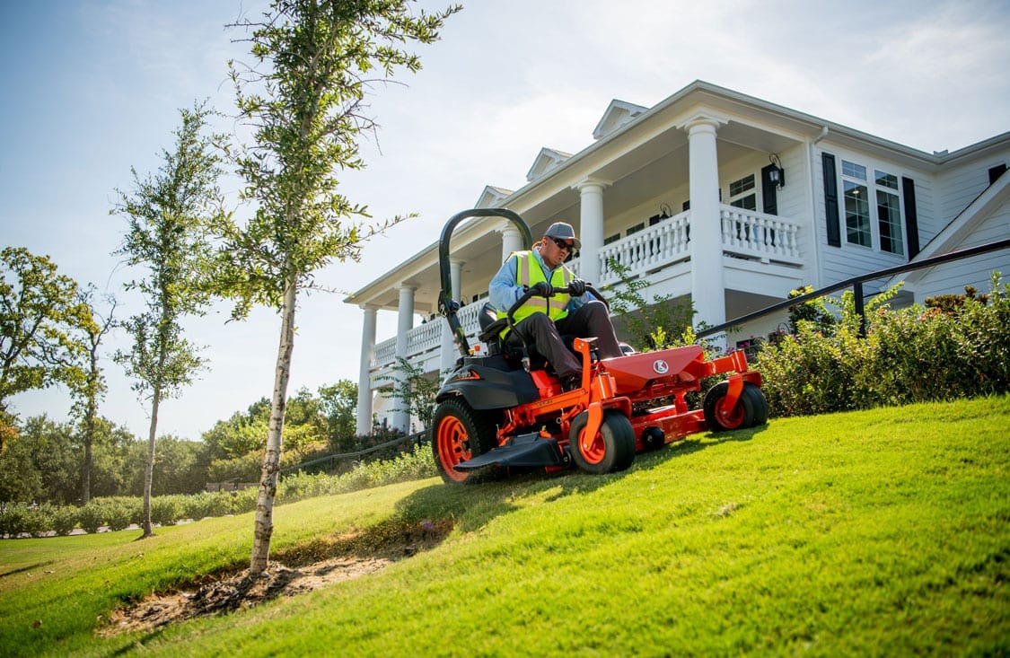 2025 Kubota Z422KWNC-54